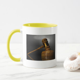 Justizbehörde personalisiert Schicksal als Ziel Tasse