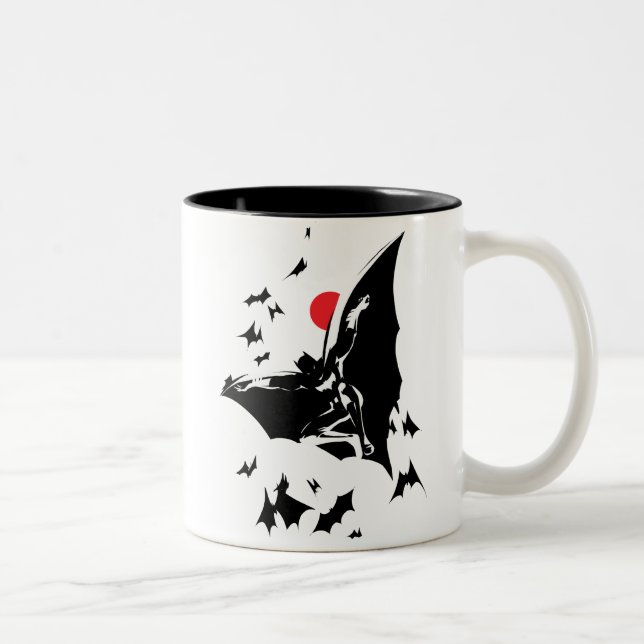 Justizielle Liga | Batman in der Cloud of Bats Pop Zweifarbige Tasse (Rechts)