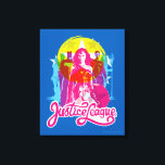 Justizielle Liga | Retro Group & Logo Pop Art Leinwanddruck<br><div class="desc">Karo die Konturen der Gerechtigkeitsliga in einem Retro,  CMYK,  Lithograph inspiriert Design,  mit der Trinity (Wonder Woman,  Batman,  und Superman) vor und im Detail. Das Logo der Gerechtigkeitsliga wird unten in einem lustigen,  locker Retro-Schriftart geschrieben.</div>