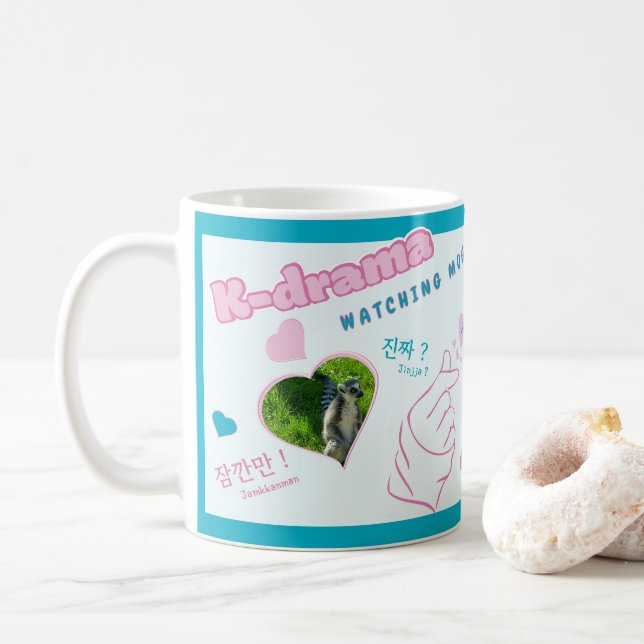 K drama 3 Foto Collage koreanische Typografie Kaffeetasse (Mit Donut)