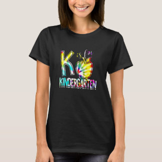 K ist für Kindergartenlehrer Gefärbte Krawatte zur T-Shirt