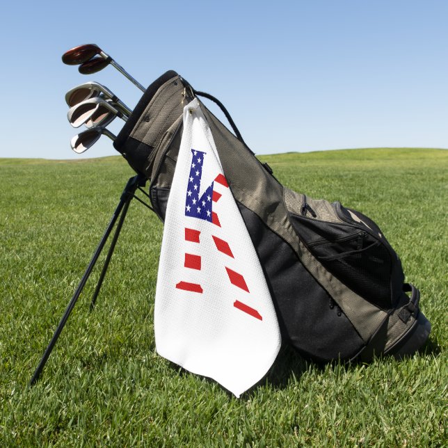 K Monogram überlagert sich auf US Flag Gtcnt Golfhandtuch (Gras)