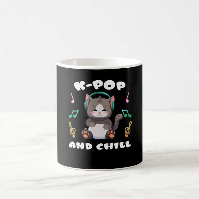 K-Pop and Chill Anime Cat Manga Music Kpop Fans Kaffeetasse (Mittel)