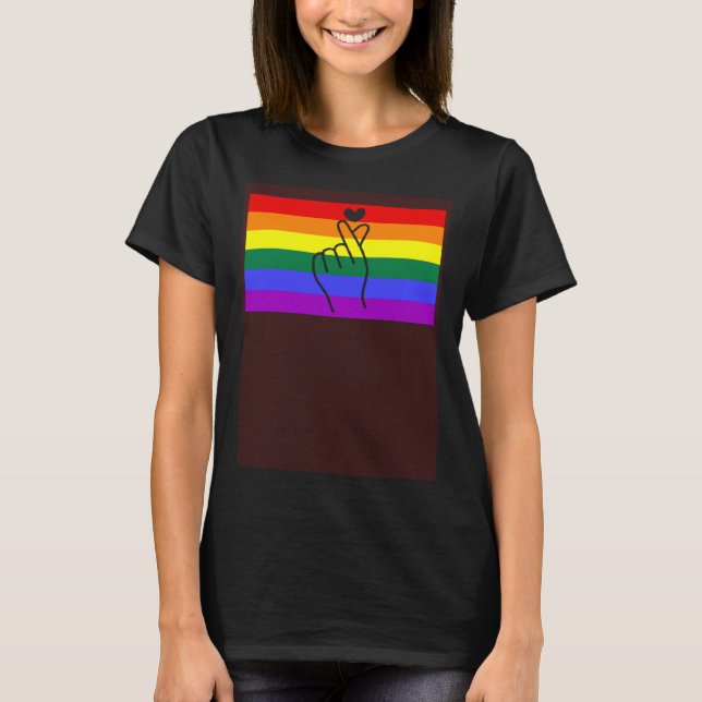 K-Pop-Waren Fan Süchtig LGBTQ Gay Pride Flagge Q T-Shirt (Vorderseite)