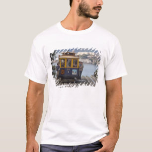 Kabelwagen in der Hyde Street in San T-Shirt