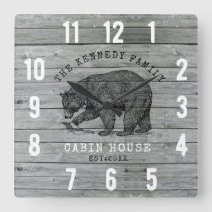 Kabinenhaus Familienname Black Bar Gray Wood Quadratische Wanduhr
