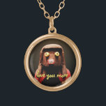 Kachina Doll Face Foto Liebe Sie Mehr Script Niedl Vergoldete Kette<br><div class="desc">"Liebe dir mehr." Wer kann einem solchen Gesicht widerstehen? Behalt fröhliche Gedanken über deinen geliebten Menschen, der nah zu deinem Herzen ist, wenn du diese niedliche und farbenfrohe Fotocharme Halskette trägst. Diese Halskette ist in kleinen, mittleren und großen Größen sowie in quadratischer und kreisförmiger Form erhältlich. Sie können diese Kette...</div>