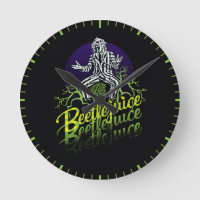 Käfer | Sitzen auf einem Grabstein