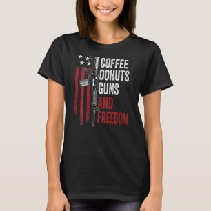 Kaffee Donuts Waffen Freiheit Gun Ar15 USA auf der T-Shirt