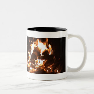 Kaffee durch das Feuer Zweifarbige Tasse