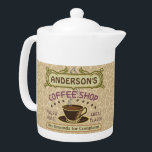 Kaffee-Geschäft mit Schale schaffen Ihr eigenes<br><div class="desc">Diese Kaffee-themenorientierte Teekanne ist für jedermann perfekt, das ihr eigenes Kaffeegeschäft laufen lässt oder ein Kaffeethema in ihrem Zuhauseküchendekor hat. Getan in retro Braunem, grün, lila und in den Andeutungen der Orange, inspirierten dieser Espresso/Cappuccino Ausrüstungsbeschreibungen ein Schale auf einem Saucer, zwei personalisierten Textfahnen und den Wörtern "Kaffee-Geschäft/frischer Braten/großes Aroma" in...</div>