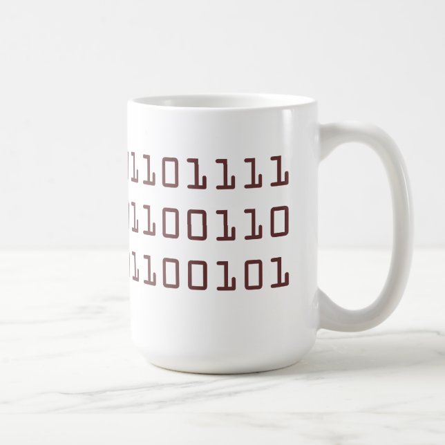 Kaffee geschrieben in Tasse des binären Codes (Rechts)