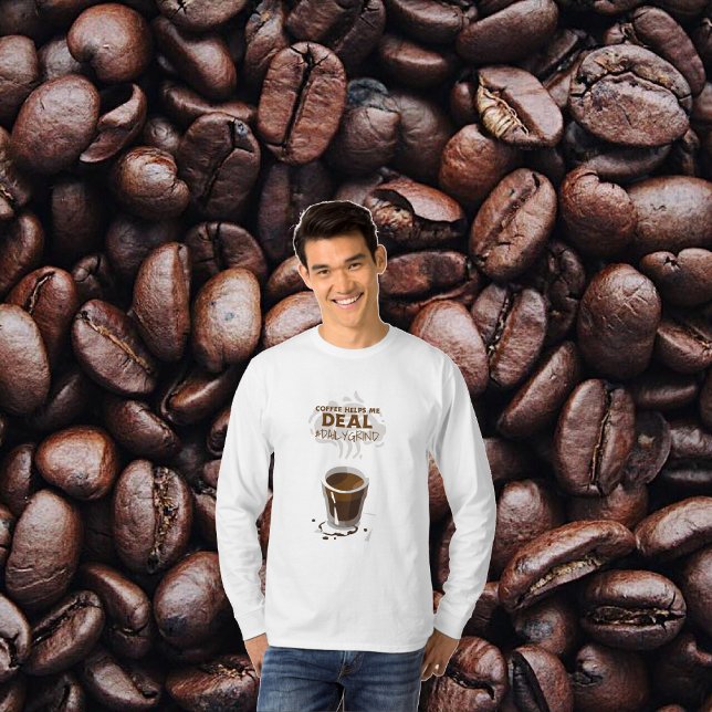 Kaffee hilft mir, täglich langärmeliges Shirt zu s (Von Creator hochgeladen)