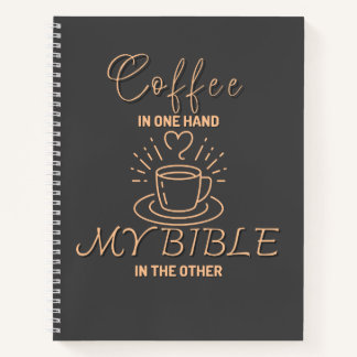 Kaffee in der einen Hand meine Bibel in der andere Notizbuch