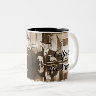 Kaffee ist für Sissies 1890 Men Drinking Beer Zweifarbige Tasse