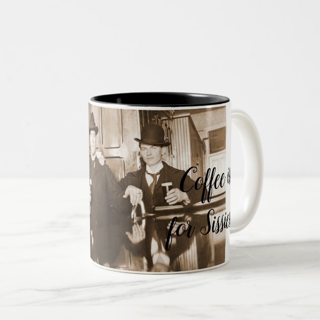 Kaffee ist für Sissies 1890 Men Drinking Beer Zweifarbige Tasse (VorderseiteRechts)