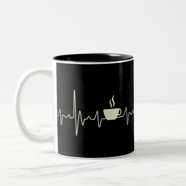 Kaffee-Junkie-Espresso-Design mit Herzschlag Zweifarbige Tasse (Links)
