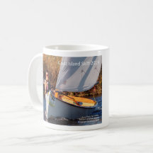 Kaffee-Tasse für Ziegen-Inselskiff-Kalender 2019