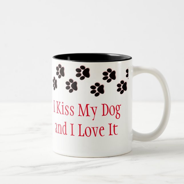 Kaffee Tasse-I Kiss Mein Hund und ich Liebe es Zweifarbige Tasse (Rechts)