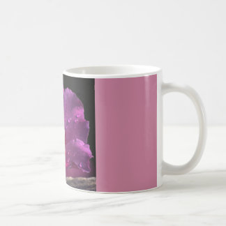Kaffee-Tasse mit lila Blume Tasse