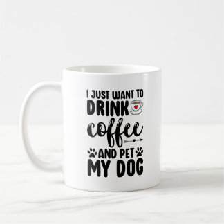 Kaffee trinken und meinen Hund zur lustigen Mama e Kaffeetasse