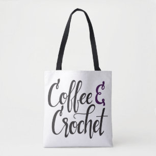 Kaffee und Häkelarbeit