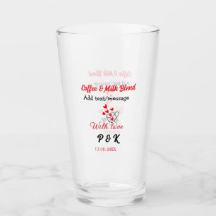 Kaffee- und Milch-Mischung Liebespaar Kaffee rotes Glas