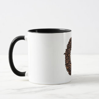 Kaffeebohne C in einer Tasse