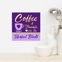 Kaffeeliebhaber in der Küche lila Gold