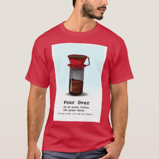 Kaffeemaschinen gießen über Blau T-Shirt