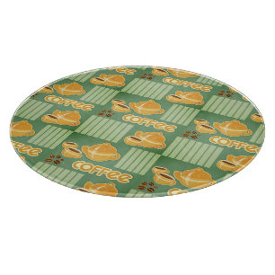 Kaffeetassen, Kaffee-Topf und Kaffeebohnen Schneidebrett