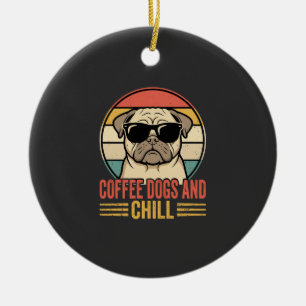 Kaffeetrinkende Hunde und chilliger Retro-Mops Keramik Ornament