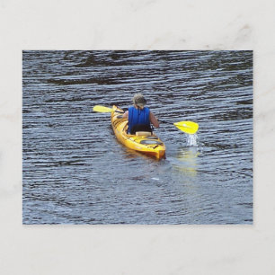 Kajak am Fluss Postkarte