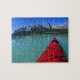 Kajak auf dem Waterfowl Lake unterhalb Howse Peak Puzzle