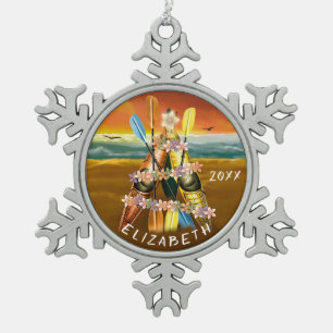 Kajak Weihnachtsbaum am tropischen Strand bei Sonn Schneeflocken Zinn-Ornament