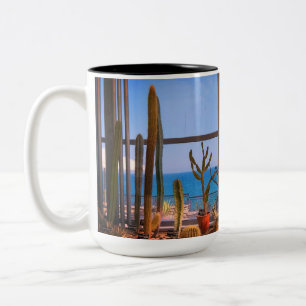 Kaktuspflanzen und Meer Zweifarbige Tasse
