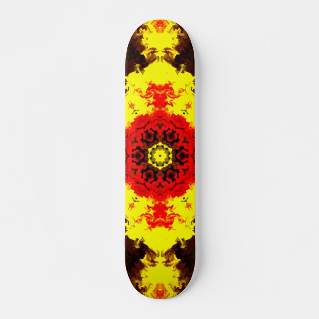 Kaleidoskop-Blume Gelb und Rot Skateboard (Vorne)
