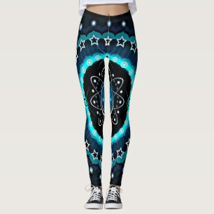 Kaleidoskop Mandala mit schwarzem Hintergrund Leggings