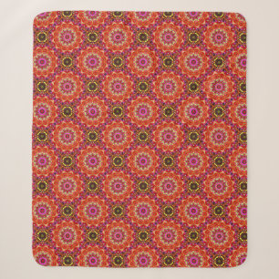 Kaleidoskopisches Muster in Rot Sherpadecke