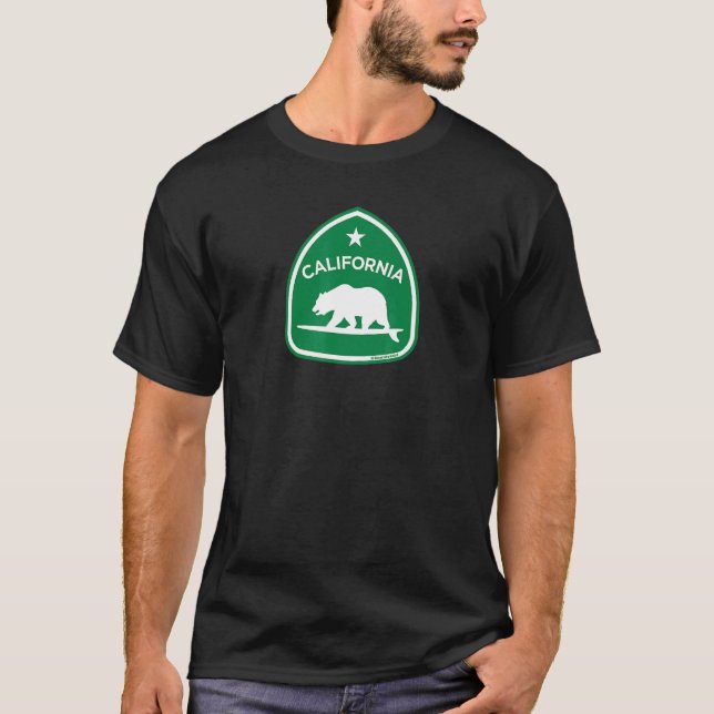 KALIFORNIA BEAR AUF DER SURFBOARD Staat Highwa T-Shirt (Vorderseite)