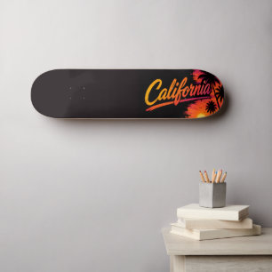Kalifornien-Sonnenuntergangs-Paradies – Retro-Palm Skateboard
