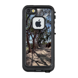 Kalifornische Bäume in der Herbstsonne. LifeProof FRÄ’ iPhone SE/5/5s Hülle