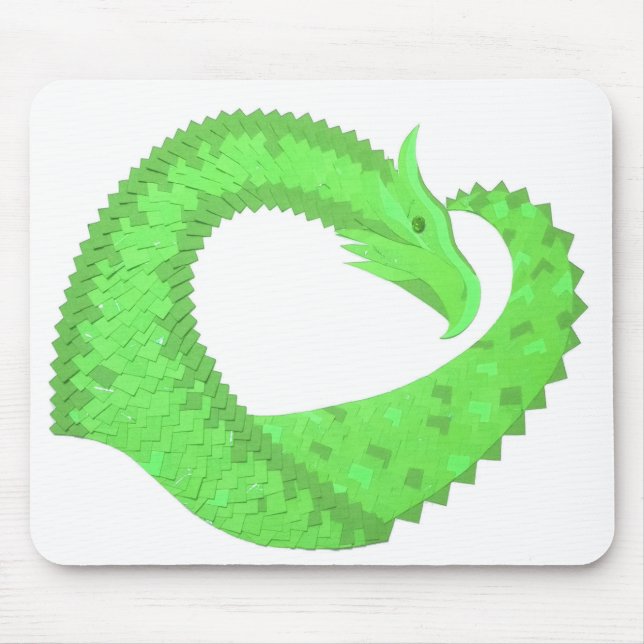 Kalkgrüner Herzdrache auf Weiß Mousepad (Vorne)