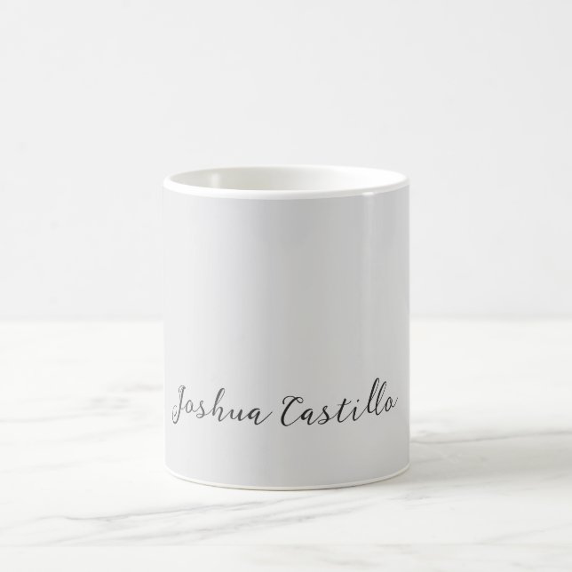 Kalligrafie Einfach Grau Professioneller Name Kaffeetasse (Mittel)