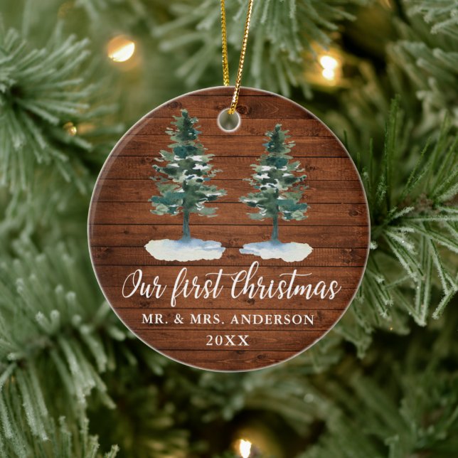 Kalligrafie Erste Weihnachtsfeier Rustikales Holz  Keramik Ornament (Baum)