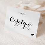 Kalligrafisches Pork Meal Choice Wedding Platzkart Tischnummer<br><div class="desc">Erhöhen Sie Ihren Hochzeitsempfang mit unseren wunderschönen, individuell gestalteten Hochzeitsfeiern, die eine persönliche Touch zu Ihrem ganz besonderen Tag hinzufügen. Sie zeichnen sich durch moderne schwarze Kalligraphie und Herzakzent aus. Fügen Sie Ihren Gästen Namen, das Hochzeitsdatum oder eine besondere Nachricht hinzu. Verwandeln Sie Ihre Empfang-Tische in eine atemberaubende Darstellung von...</div>