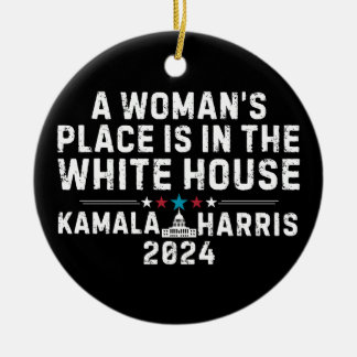 Kamala Harris 2024 - Ein Frauenplatz im Weißen Keramik Ornament