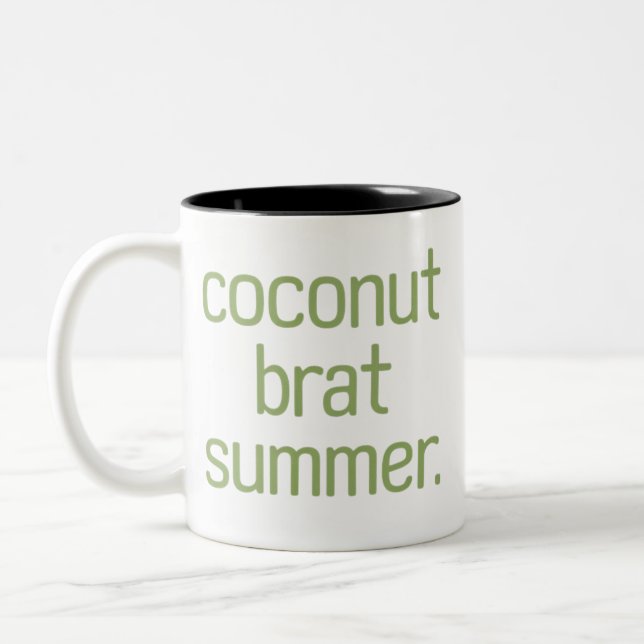 Kamala Harris Coconut Brat Sommer 2024 Zweifarbige Tasse (Links)
