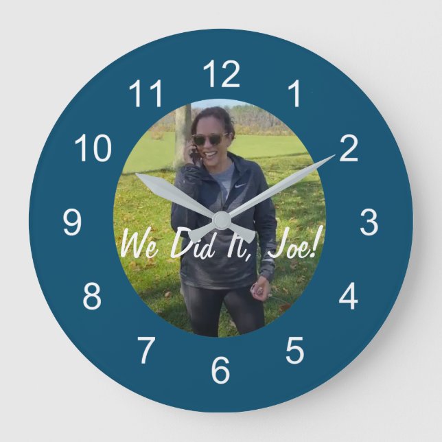 Kamala Harris, designierter Vizepräsident, Joe Große Wanduhr (Vorderseite)