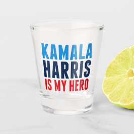 Kamala Harris ist mein politischer Held Schnapsglas
